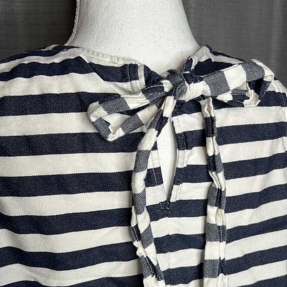 PIM + LARKIN LARGE BLUE & WHITE STRIPED SLEEVELESS TOP - Picture 5 of 7